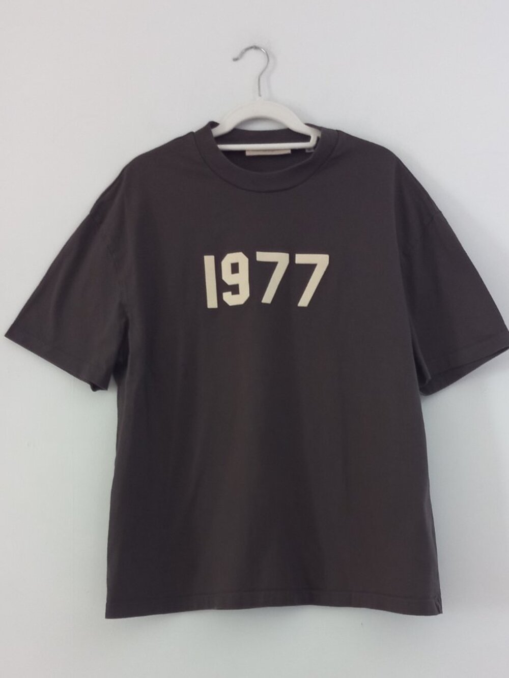 ESSENTIALS FEAR OF GOD 1977 Graphic dark Grey t shirt